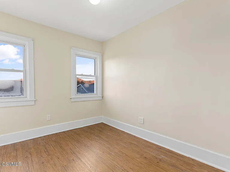 222 N 2nd St — Photo 12