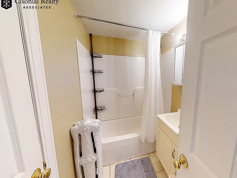 4 Haskell St #1 — Photo 25