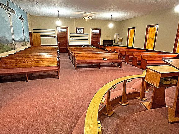 4th image of 10245 Franklin Rd