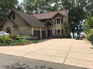 2081 Oak Ln, Battle Creek, MI 49014