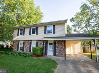805 Avedon Ct, Waldorf, MD