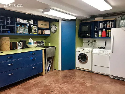 Rented by Corcoran | media 24