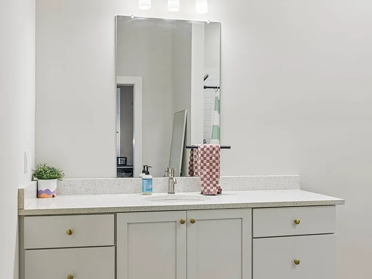 600 E Trinity Ln #208 — Photo 19