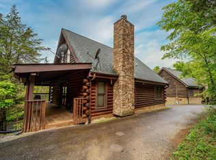 1134 Carroll Hill Ln, Sevierville, TN 37876