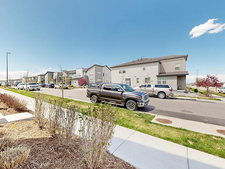 16296 E 47th Pl — Photo 33