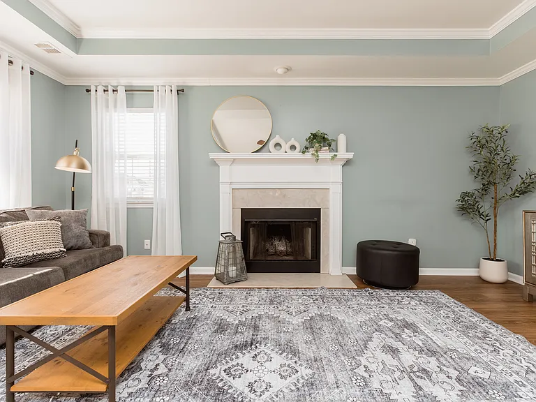 208 Falkirk Dr — Photo 10