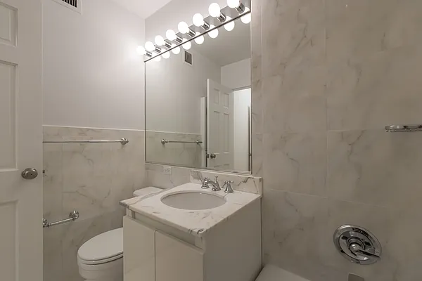 Rented by Solow Realty | media 61