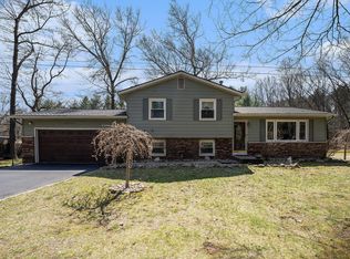 30429 62nd Ave, Lawton, MI 49065