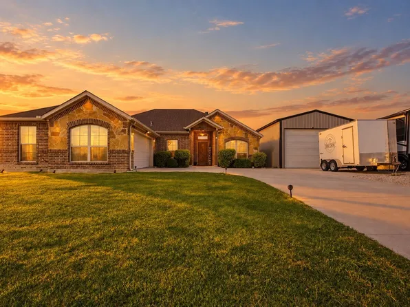 210 Timber Valley Ct, Weatherford, TX 76085