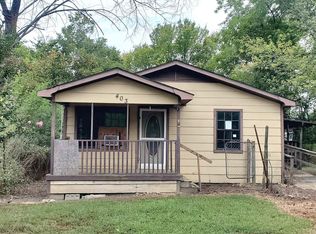 403 1st St, Mena, AR 71953