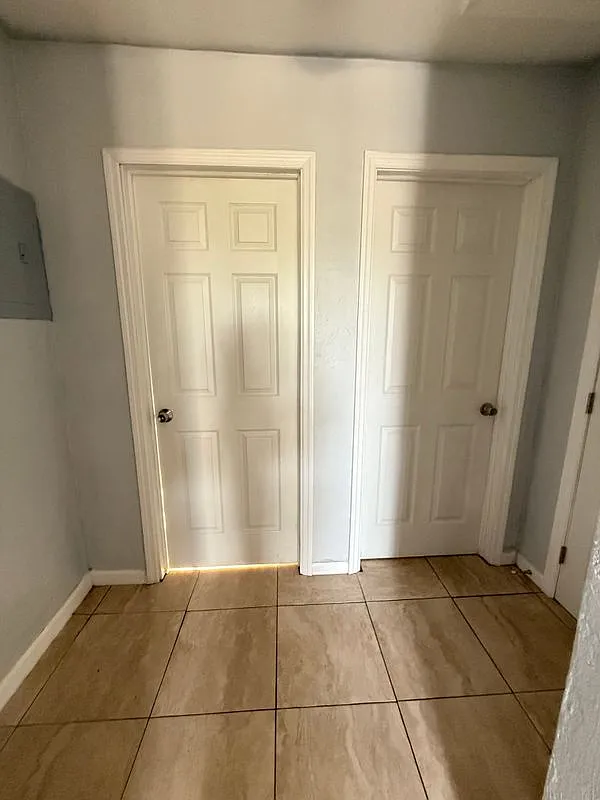 2 bed, 1.0 bath, 792 sqft, $1,900 — Photo 3