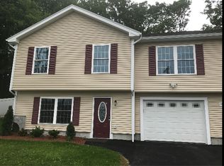 16 Central St #B, Hudson, NH 03051