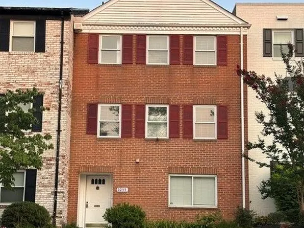 2255 Cedar Ln, Vienna, VA 22182