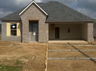 10435 Highpoint Dr, Denham Springs, LA 70706