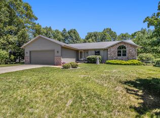 2235 Red Apple Rd, Manistee, MI 49660