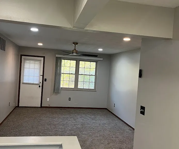 550 Kitrina Ave #1 — Photo 8