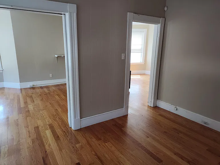 421 Manchester St #3E — Photo 4