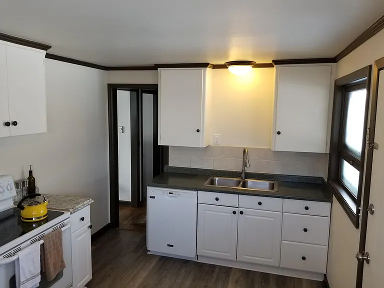 122 W Amherst Ct — Photo 10