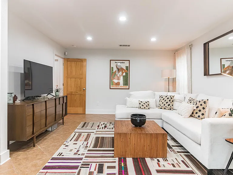 427 Ridgewood Rd — Photo 14