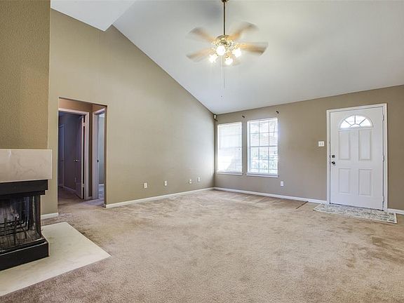 5th image of 2235 Pine Cone Dr