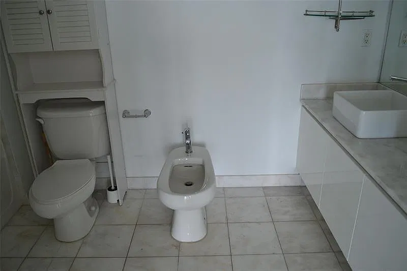 2 bed, 2.5 bath, 1158 sqft, $4,750 — Photo 4