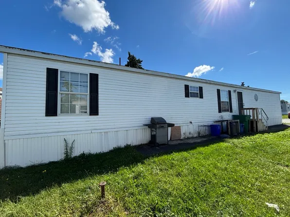 2319 Rollahome Dr, Erie, PA 16506