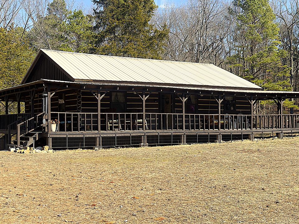 1st image of 1585 Knob Creek Rd