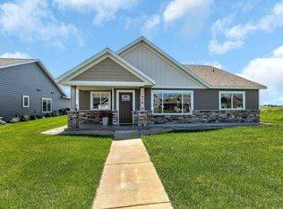 1914 Sandstone Loop S, Sartell, MN 56377