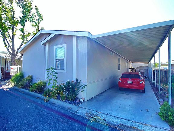 2nd image of 855 Spindrift Way #855