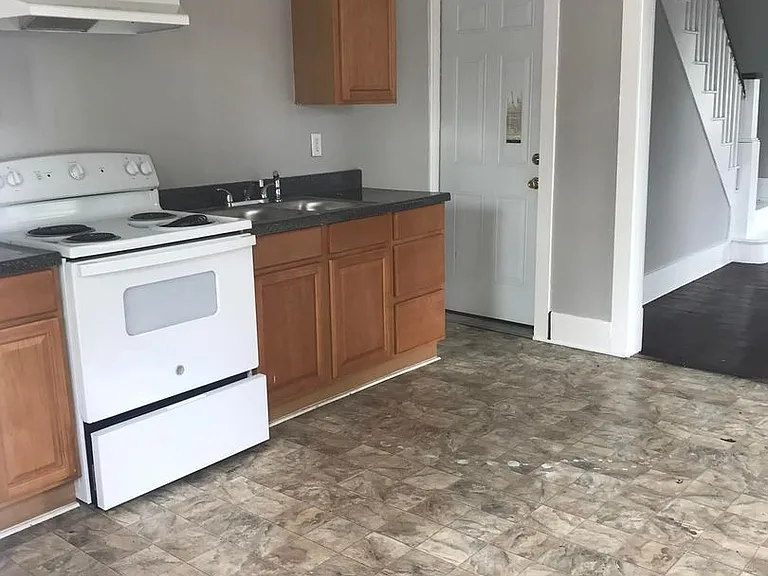 10 Valley Street — Photo 10