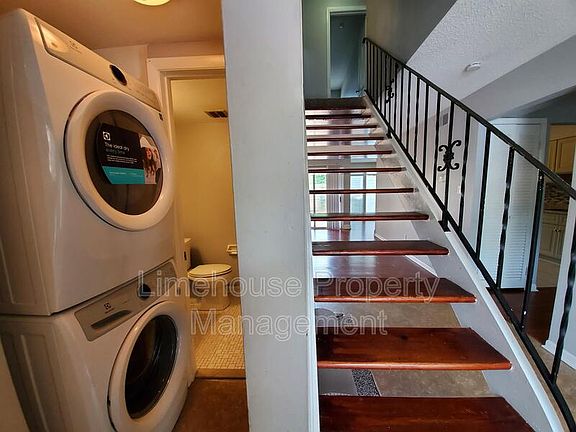 2nd image of 6472 Duquesne Pl