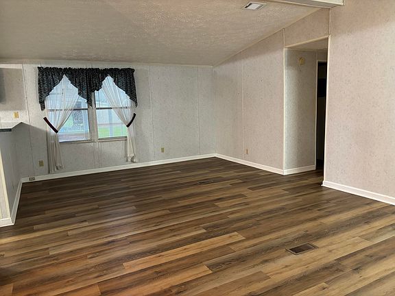 2nd image of 608 Serenity Cir