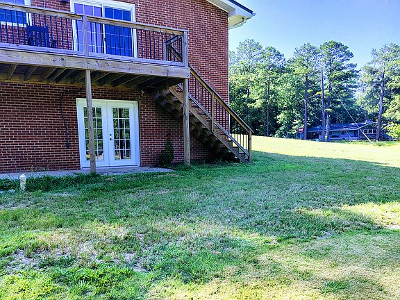 4th image of 1415 Clearwater Dr