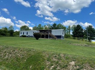 485 Coal River Rd, Glen Daniel, WV 25844