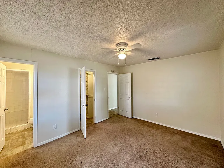 1005 Bonner Dr — Photo 7