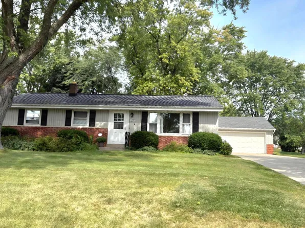N62W23794 Hickory DRIVE, Sussex, WI 53089