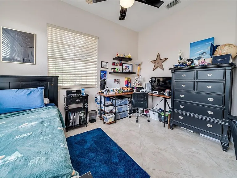 8012 NW 128th Ln — Photo 30