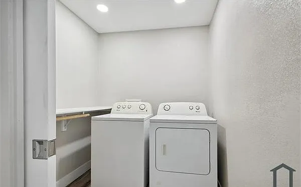 4 bed, 1100 sqft, $2,300 — Photo 3
