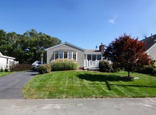 48 Bearse Rd, Mashpee, MA 02649