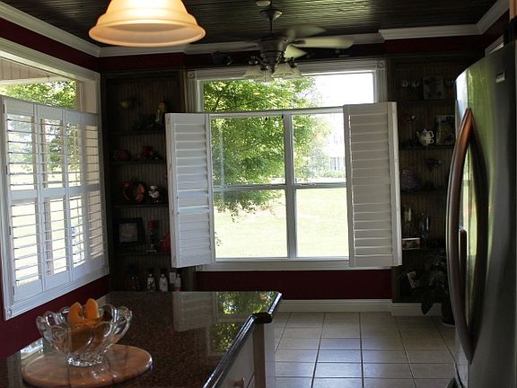 4th image of 11 Tyler Ln
