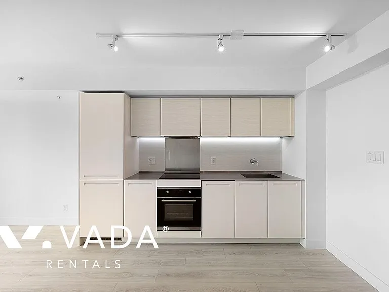 1133 Hornby St #1503 — Photo 8