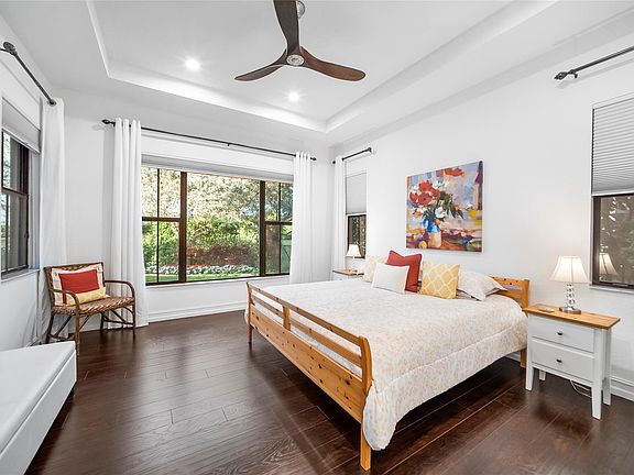 5th image of 11083 Meridian Drive