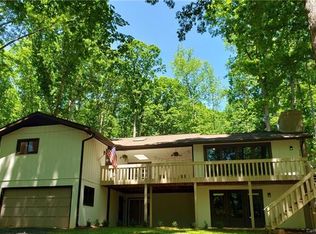 536 Kirby Ln, Matthews, NC 28104