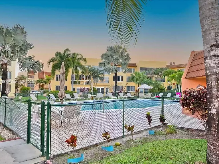 6870 Royal Palm Blvd #111M — Photo 2