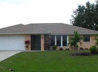 99 Mark Twain Ln, Rotonda West, FL 33947
