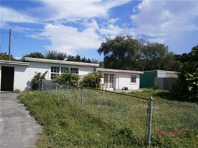 2nd image of 3894 Blanchette Trl