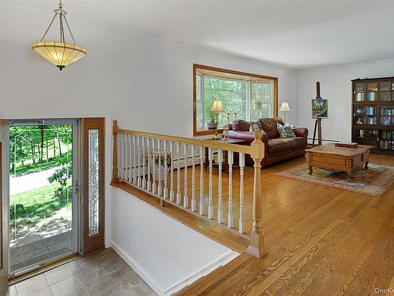 5th image of 8 Woodland Road
