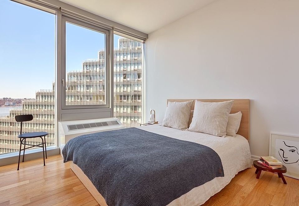 1st image of 550 W 54th St APT 1900
