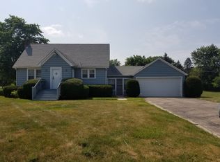 1N070 Morse St, Carol Stream, IL 60188