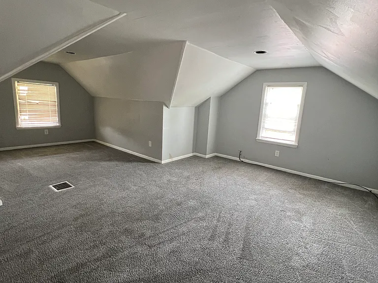 11915 E Granger Rd — Photo 26